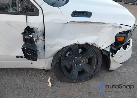 2024 Ram 1500 Big Horn 4X4 5'7 Box z USA, uszkodzony, nr VIN 1C6RRFFGXRN209273